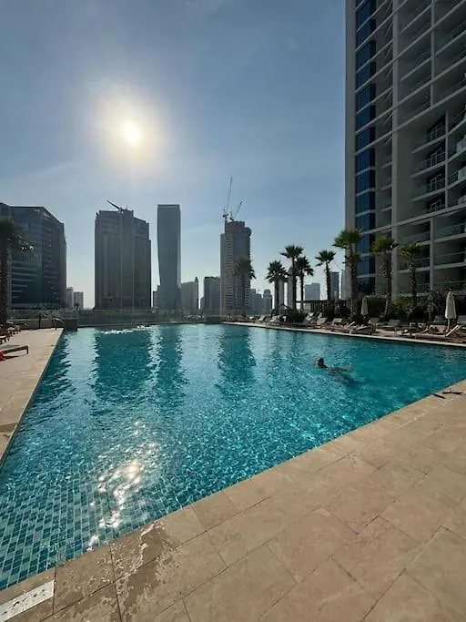 Spacious Studio With Pool - Canal & Burj Views Dubai 0*,  Verenigde Arabische Emiraten