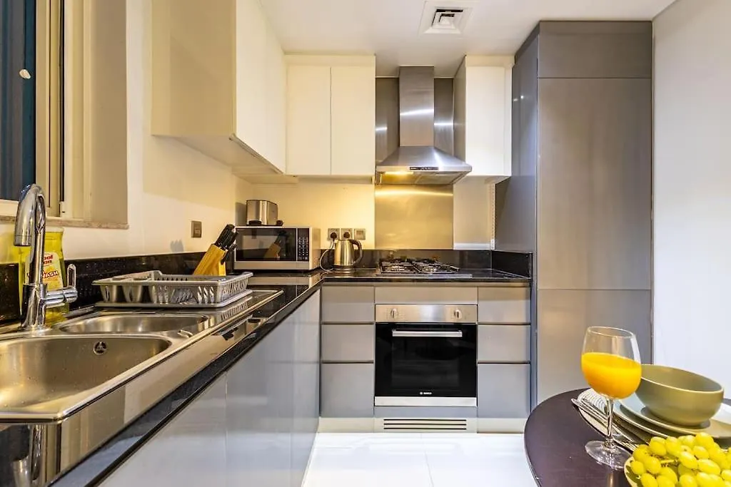 Spacious Studio With Pool - Canal & Burj Views Dubai 0*,  Verenigde Arabische Emiraten